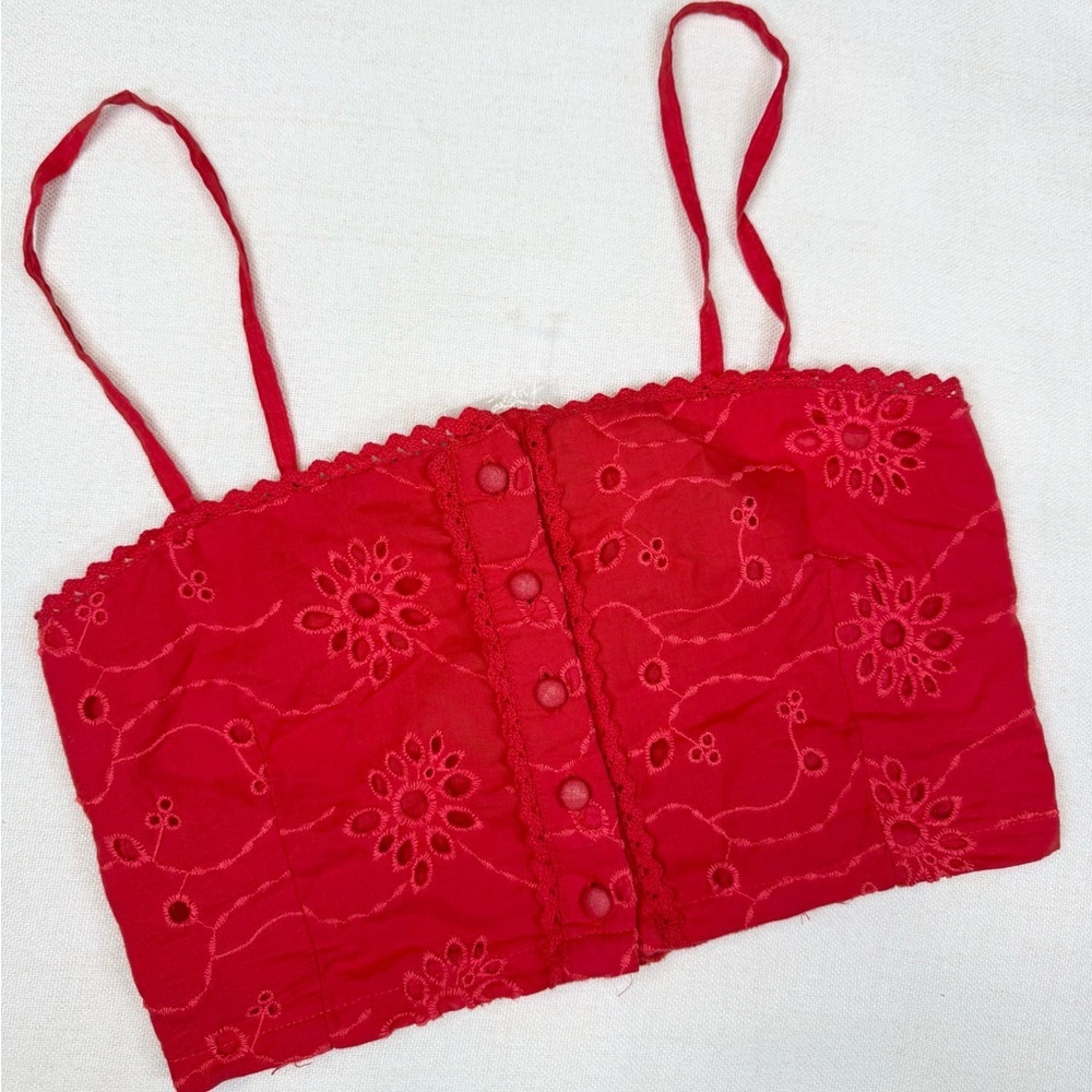 dRA Los Angeles Camisole Top Womens Size S Red Floral Eyelet Cropped Button